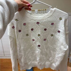 Willow & Wind Floral Embroidered White Sweater